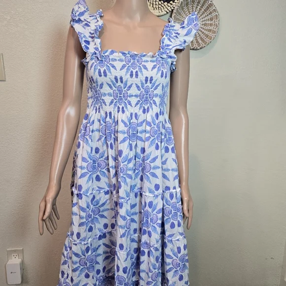 Hill House Home The Ellie Nap Dress Blue White Floral Smocked Midi Dress Medium - Picture 12 of 16